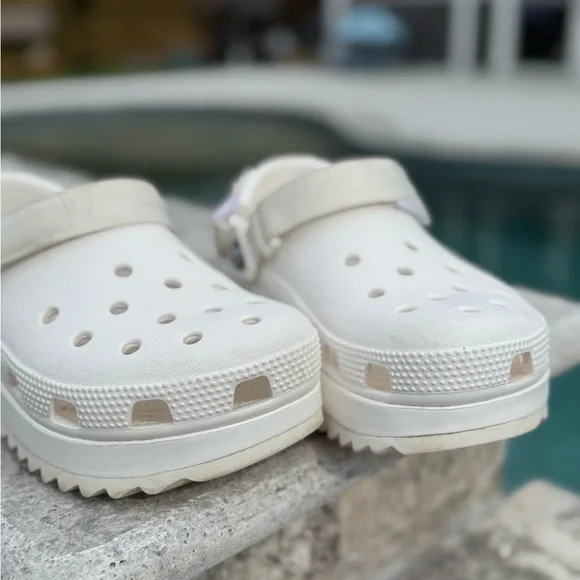 CROCS | White Platforms | 7 - Picture 3 of 6